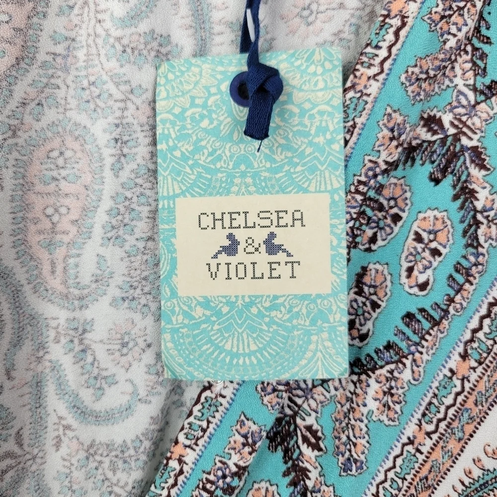Chelsea & Violet Paisley bohemian surplice romper with‎ elastic waist Womens L